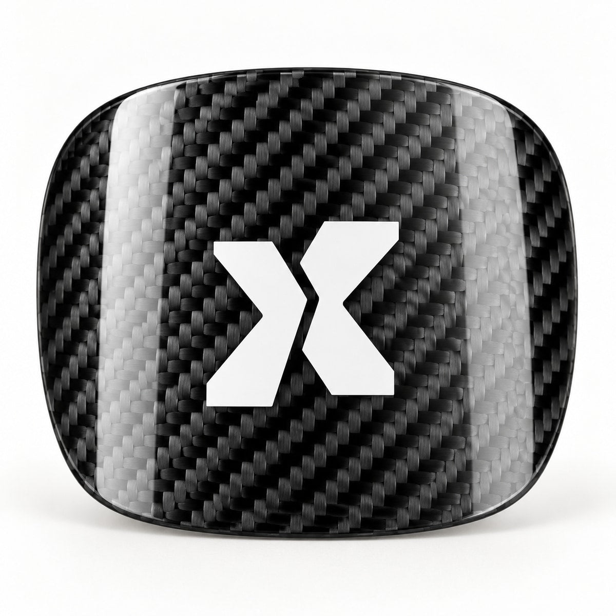 Détail de la finition aspect carbone et du symbole X EXTÉR