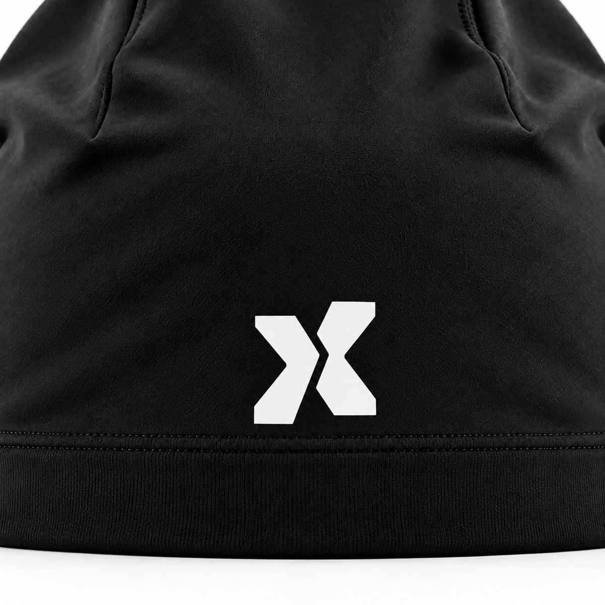 Détail du symbole X EXTÉR sur le bonnet